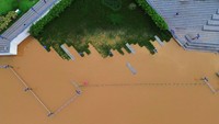 Sebanyak 44 sungai di lembah Sungai Pearl diperkirakan akan dilanda banjir.  