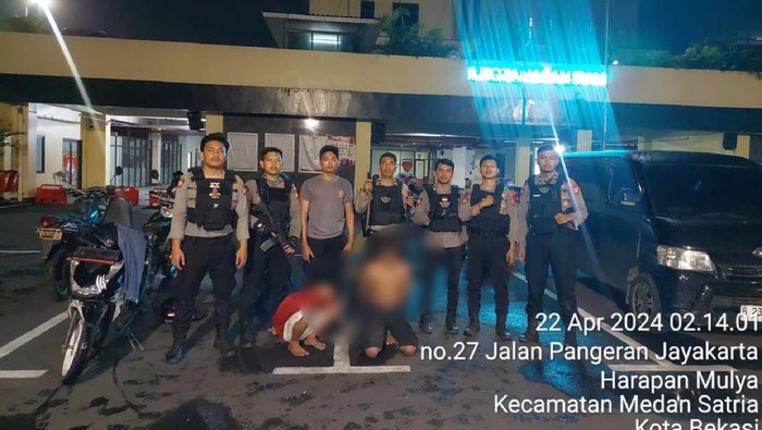 Dua Pelaku Begal di Bekasi Diamankan usai Tabrak Petugas Kepolisian