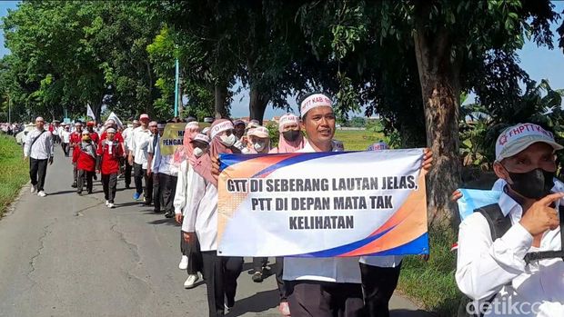 Para PTT di Brebes demo minta diangkat P3K