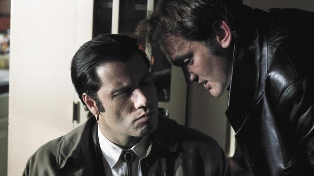 Pulp Fiction John Travolta dan Quentin Tarantino di Pulp Fiction.