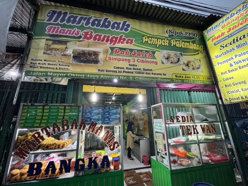 Saleh, penjual martabak di Cibinong