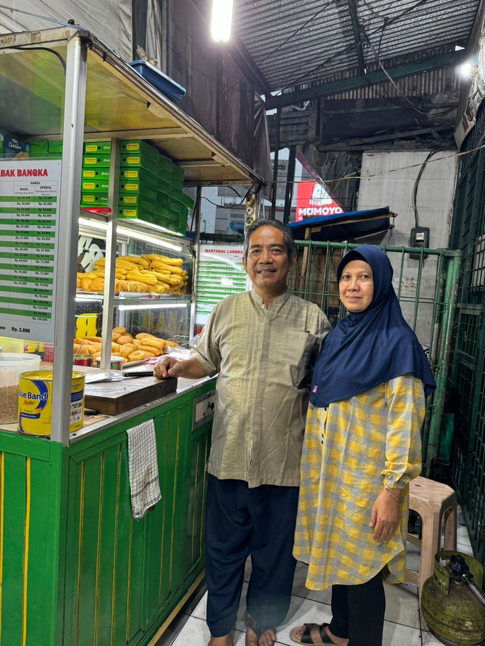 Saleh, penjual martabak di Cibinong