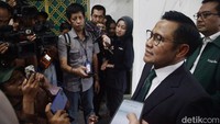MK awalnya menyatakan berwenang mengadili permohonan Anies-Cak Imin. MK selanjutnya membacakan pertimbangan terhadap berbagai dalil.