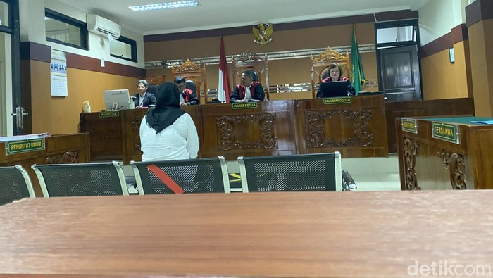 Sidang kasus pembunuhan debt collector di Sukabumi.