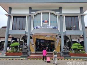 10 Stasiun KA Jarak Jauh Terpadat di 2024, Dua di Antaranya dari Surabaya