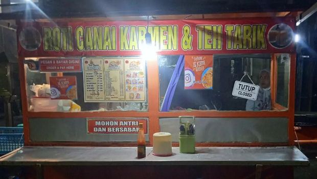 Tempat makan murah di Surabaya: Canai di Pasar Karang Menjangan.
