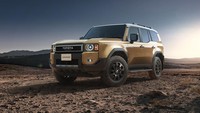 Land Cruiser 250 First Edition itu mengingatkan kita pada Land Cruiser terdahulu dengan desain yang menampilkan lampu depan bundar. Klasik tapi tetap modern. Foto: Toyota