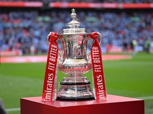 Hasil Lengkap Piala FA: Juara Bertahan Keok, MU Tersingkir, City Pesta Gol