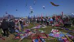 Warna-warni Festival Layangan Hiasi Langit China