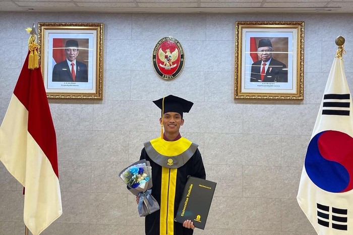 Adi Latif Mashudi, jadi sarjana di Korea pilih jadi petani di Blora