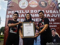 Aksi Petisi Damai dari Ketiga Relawan Capres