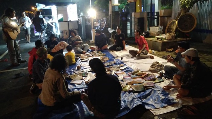 Aktivitas Perpustakaan Jalanan Blora.