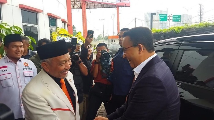 Anies Baswedan bersama Muhaimin Iskandar atau Cak Imin mendatangi kantor DPP PKS, Jalan TB Simatupang, Jakarta Selatan
