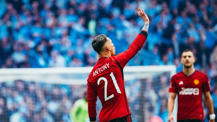 LONDON, ENGLAND - APRIL 21:  Antony of Manchester United reacts during the Emirates FA Cup Semi Final match between Coventry City and Manchester United at Wembley Stadium on April 21, 2024 in London, England.(Photo by Ash Donelon/Manchester United via Getty Images)
