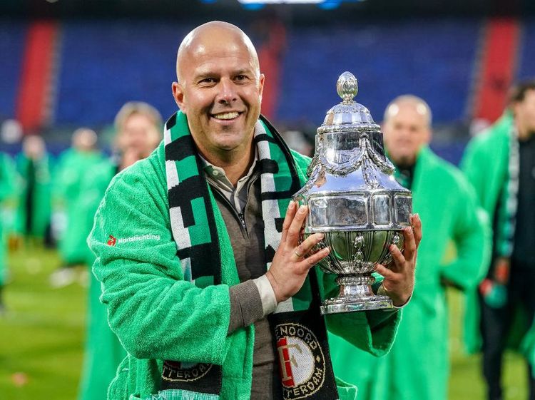 3 Klub Inggris Ini Gagal Dekati Slot yang Kini Menuju Liverpool