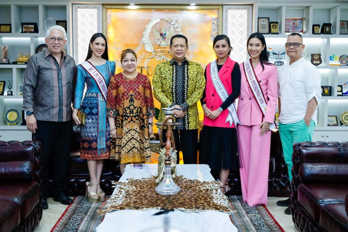Bamsoet Dukung Gelaran Fashion Show, Pamerkan Batik & Tenun di Italia