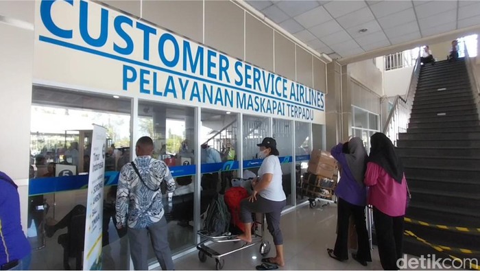Operasional Bandara Internasional Sam Ratulangi Manado kembali normal usai sempat ditutup akibat erupsi Gunung Ruang di Kabupaten Kepulauan Siau Tagulandang Biaro (Sitaro).