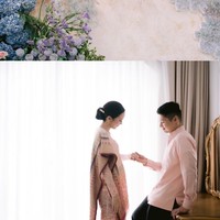 Rizki diketahui lahir pada tahun 1994, sementara Beby lahir pada tahun 2002. Selama pacaran keduanya terbilang jarang mengumbar kemesraan. Foto: Instagram/@bebytsabina