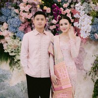 Selangkah lebih maju ke jenjang yang semakin serius, banyak yang mendoakan keduanya agar lancar hingga ke pelaminan. Foto: Instagram/@bebytsabina