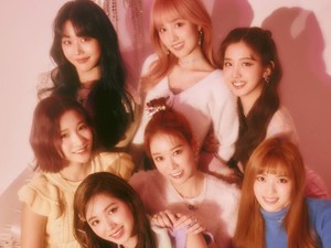 5 Rekomendasi Lagu Hits Cherry Bullet
