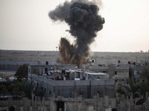 Detik-detik Rudal Israel Hantam Rafah dan Sebabkan Lubang Besar