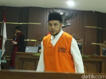 Dokter Gadungan Klub Bola Elwizan Aminudin Divonis 2,5 Tahun Bui!