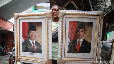 Foto Prabowo-Gibran Banyak Dijual usai Putusan MK