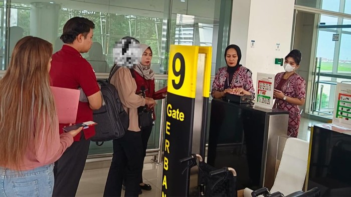 Imigrasi Blitar deportasi WN Singapura