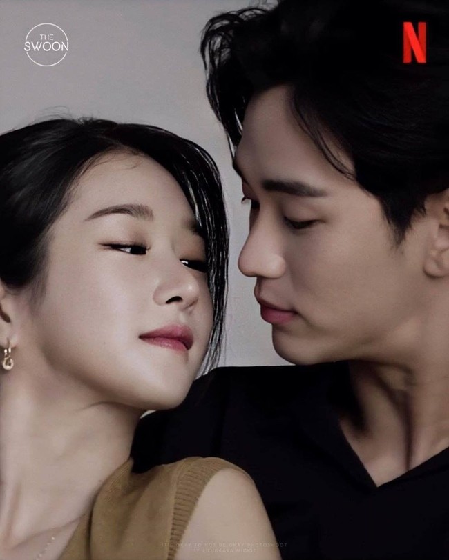 Kim Soo Hyun dan Seo Ye Ji kemudian bergabung dalam agensi yang sama, Gold Medalist. Jurnalis yang beralih jadi YouTuber terkenal Kim Yong Ho menyebut hal itu dilakukan untuk menutupi hubungan asmara di antara keduanya. Desas-desus itu sempat menghebohkan fans Kim Soo Hyun. Foto: Instagram