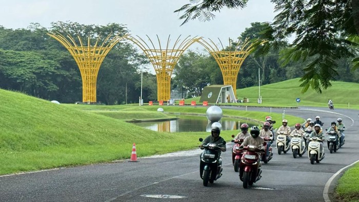 Menerobos segala medan dengan Honda Stylo 169.