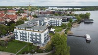 Pemandangan drone menunjukkan hotel Resort Mark Brandenburg di Danau Ruppiner See, tempat tim sepak bola nasional Kroasia akan menginap untuk turnamen sepak bola UEFA Euro 2024 mendatang, di Neuruppin, Jerman.
