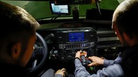 Kendaraan lapis baja ini juga dilengkapi dengan perangkat elektronik canggih, seperti radio komunikasi hingga GPS.