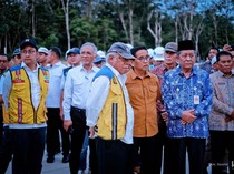 Momen Pak Bas Tinjau Proyek Pembangunan Tol Bayung Lencir-Lempino