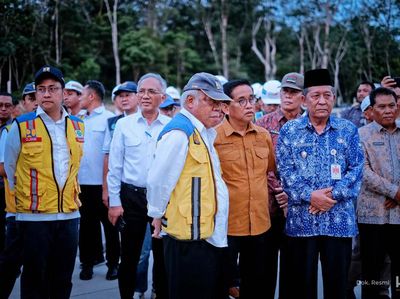 Momen Pak Bas Tinjau Proyek Pembangunan Tol Bayung Lencir-Lempino