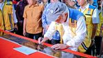Momen Pak Bas Tinjau Proyek Pembangunan Tol Bayung Lencir-Lempino