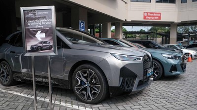 Pasien Kelas Atas di RS Ini dapat Layanan Antar-Jemput Mobil Mewah