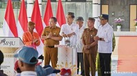 Jokowi mengungkap bandar udara itu dibangun dengan biaya sebesar Rp 437 miliar. 