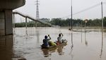 Penampakan Banjir Dahsyat Menerjang China