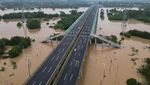 Penampakan Banjir Dahsyat Menerjang China