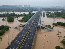 Penampakan Banjir Dahsyat Menerjang China