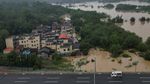Penampakan Banjir Dahsyat Menerjang China