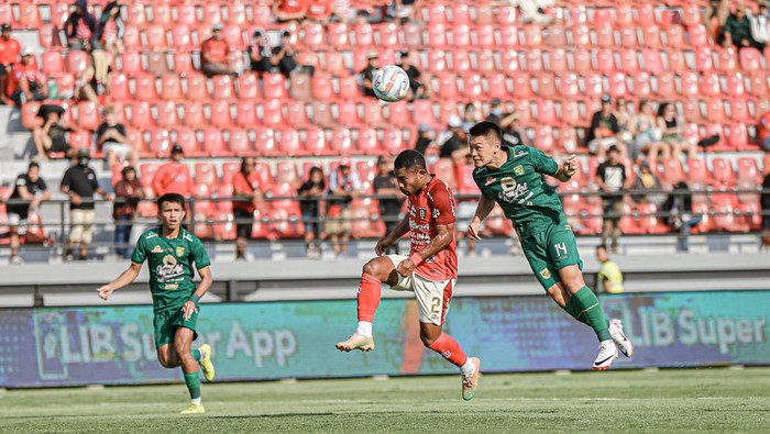 Persebaya vs Bali United