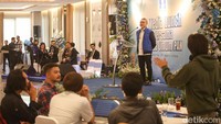 Ajakan Zulkifli Hasan tersebut ia sampaikan dalam konferensi pers di sela kegiatan makan siang bersama di DPP PAN, Selasa (23/4/2024).