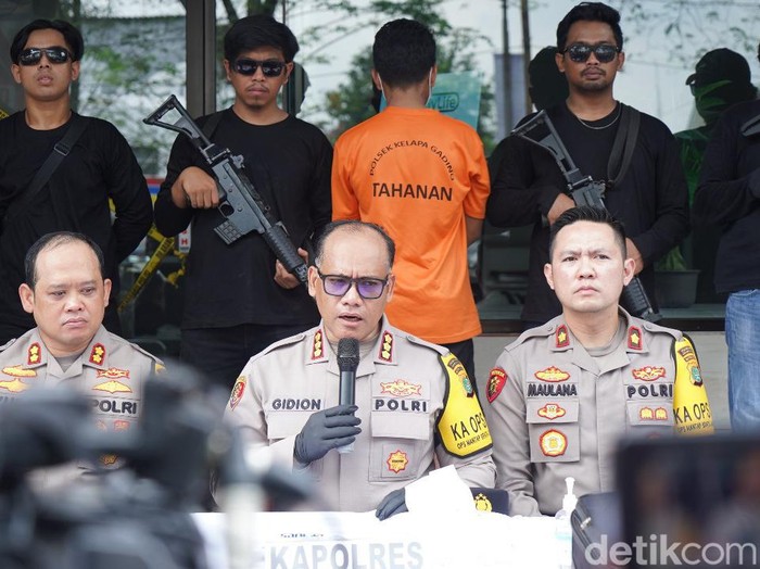 Polisi menetapkan pria bernama Agustami sebagai tersangka kematian wanita hamil di ruko Kelapa Gading, Jakarta Utara.