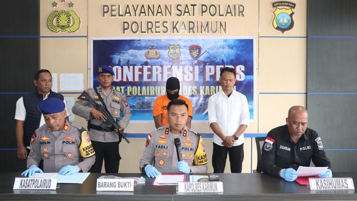 Polisi menggagalkan upaya pengiriman 6 PMI ilegal asal NTB ke Malaysia. (Foto: Dok Polres Karimun)