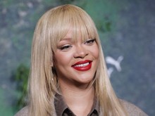 Rihanna Gak Mau Orang Lain Jadi Sepertinya, Kenapa?