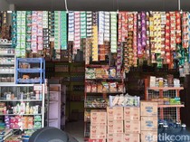 Warung Kelontong Disebut Bisa Gulung Tikar Gegara Aturan Larangan Jual Rokok