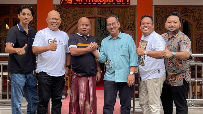 Sejumlah pengusaha Tasikmalaya menggelar pertemuan dengan bakal calon Wali Kota Ivan Dicksan.