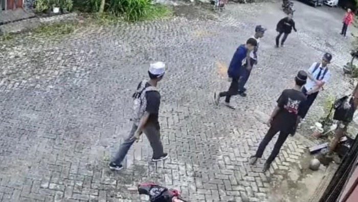 Siswa SMP di Makassar Dikeroyok gegara Balap Motor, 1 Pelaku Ditangkap