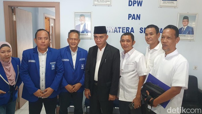 Zaenul Bahri Haz, Perwakilan ESP saat mengambil formulir di PAN Susmel